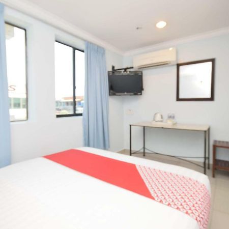 Super Oyo 969 Hotel Pantai View Labuan Ngoại thất bức ảnh